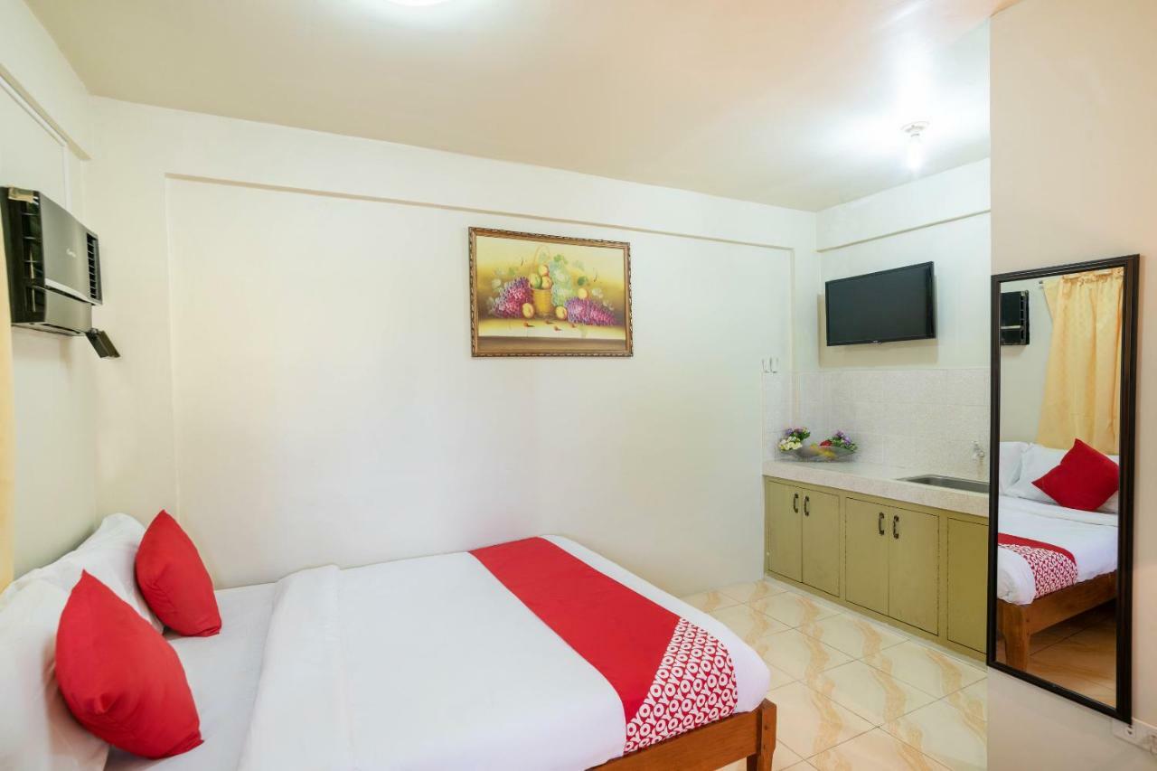 Conrado'S Apartelle Paranaque City Zewnętrze zdjęcie