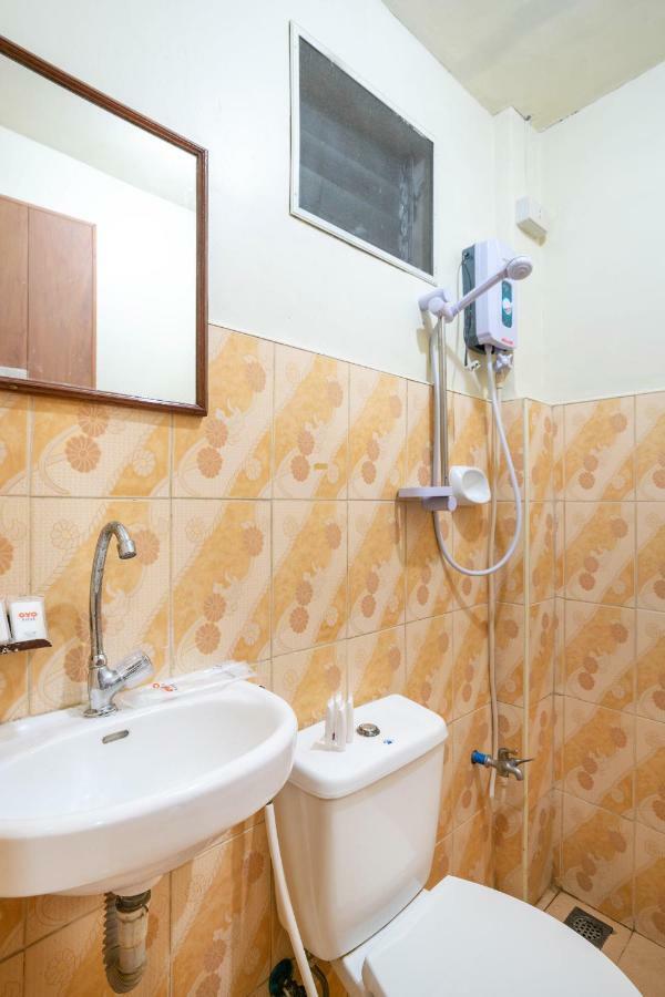 Conrado'S Apartelle Paranaque City Zewnętrze zdjęcie